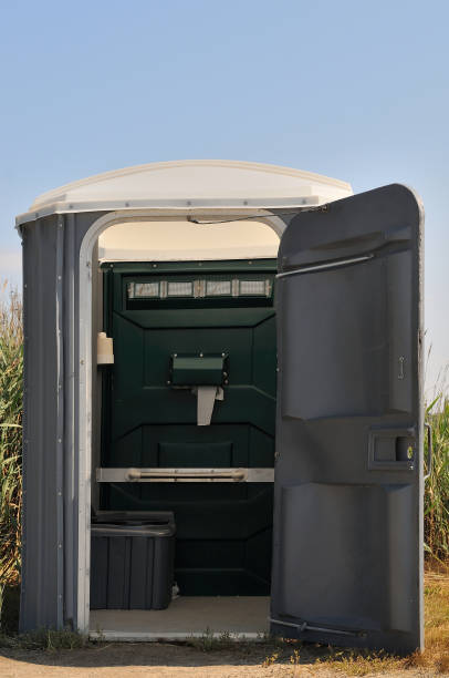 Best Portable bathroom rental  in Everett, PA